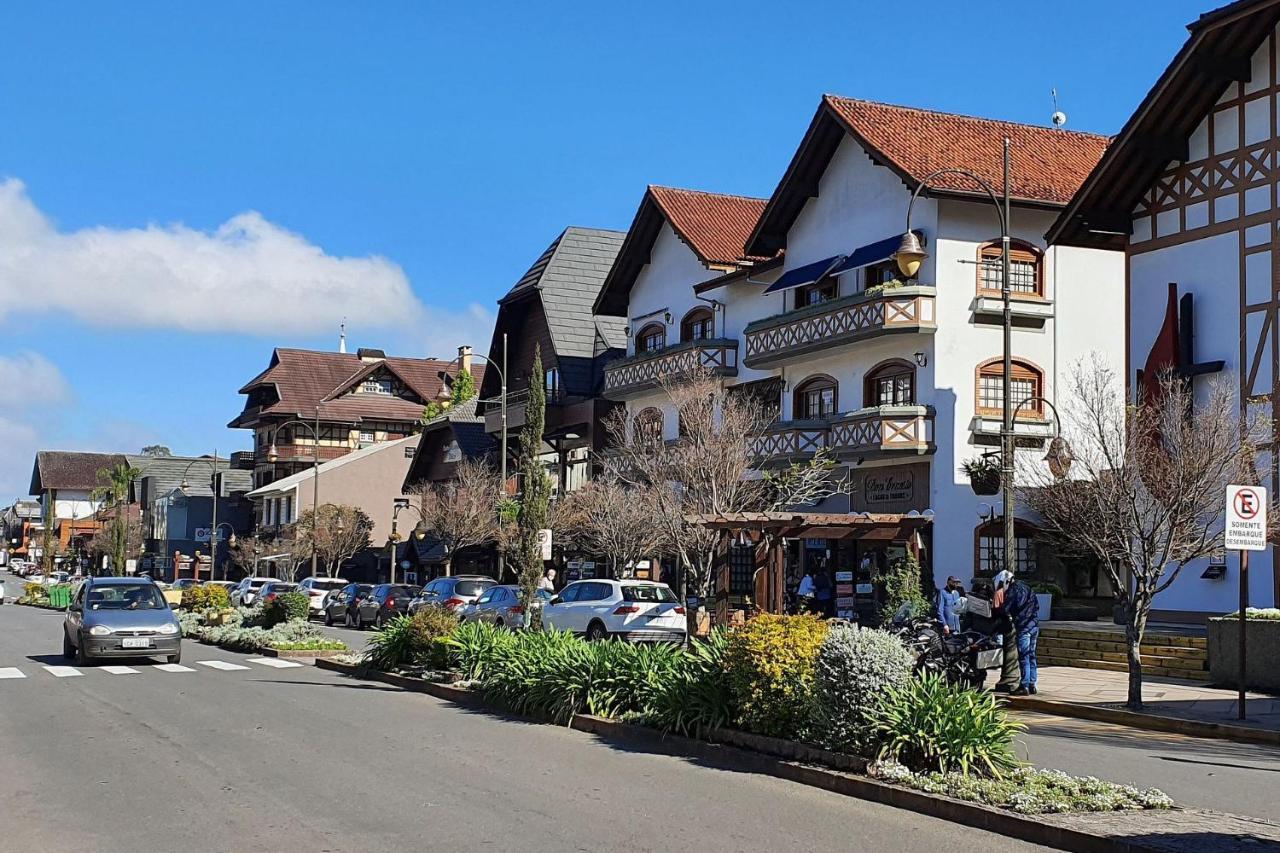 Ap. De 4 Quartos Com Ar A 150M Da Rua Coberta Gramado Exterior foto